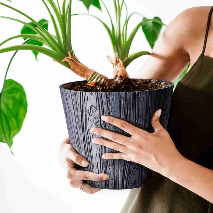 8 Inch Plant Pots 4-Pack Plastic Planter